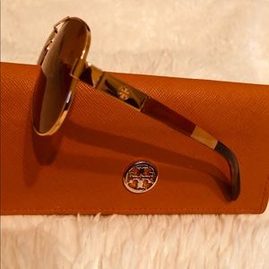 Authentic Tory Burch Aviator Sunglasses